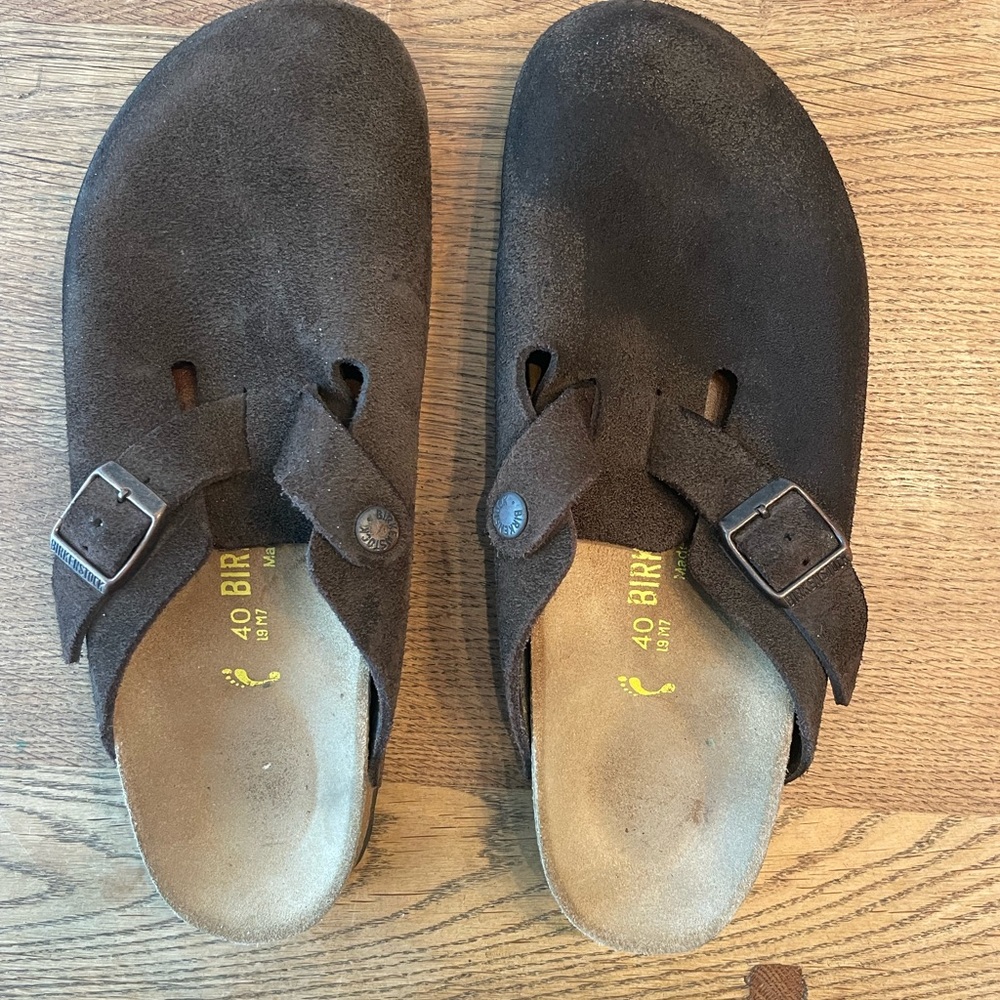 Chocolate brown Birkenstock Boston clog size 40 worn a few times